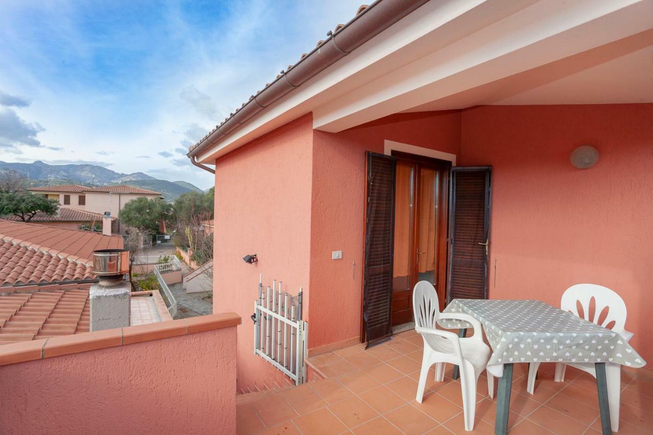 Apartamento Villino Bilo Centro San Teodoro  Exterior foto